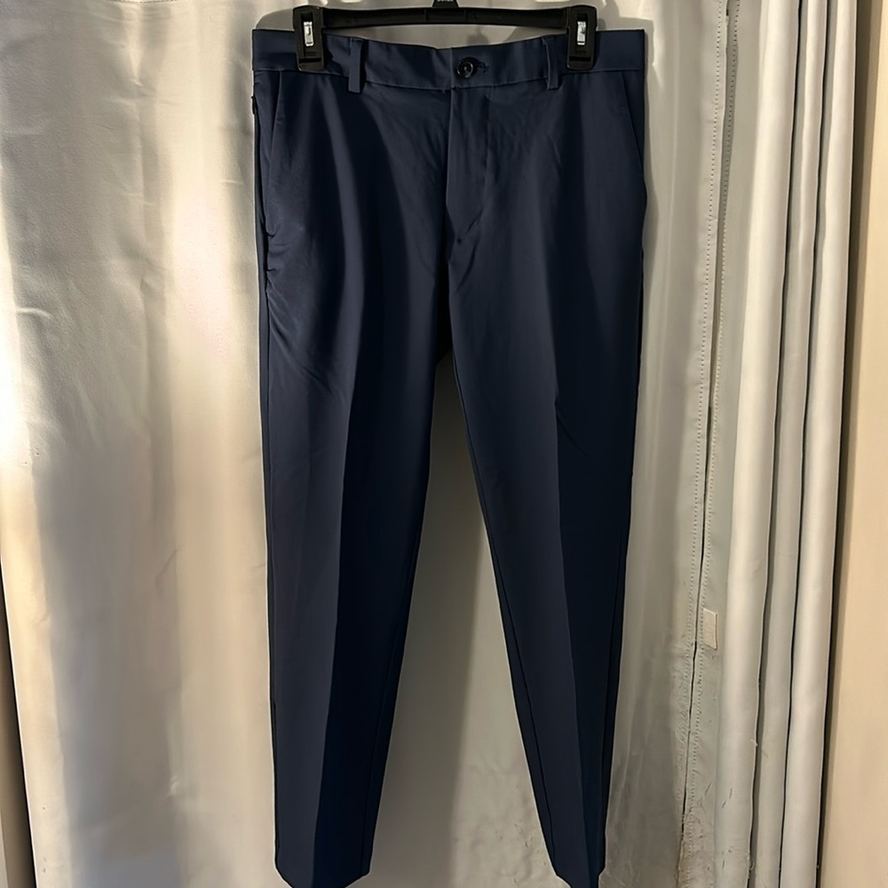 Van Heusen Flex Dress Pants / Slim Fit
